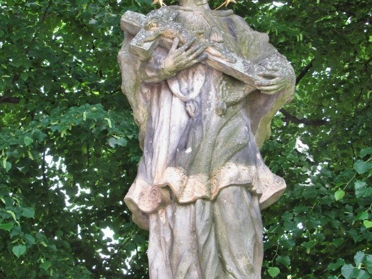 Příkazy (u Olomouce) - socha sv. Jana Nepomuckého