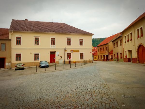 Procházka historickým centrem Lomnice u Tišnova