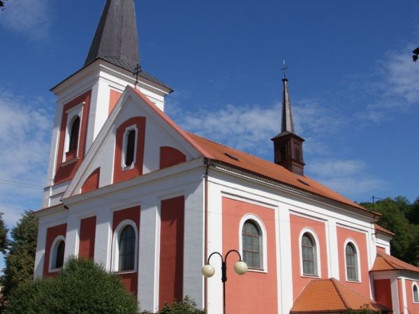 Rájec (Rájec - Jestřebí) – barokní kostel Všech svatých - tip na výlet