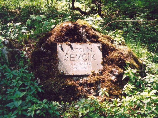 Ševčíkův pomník