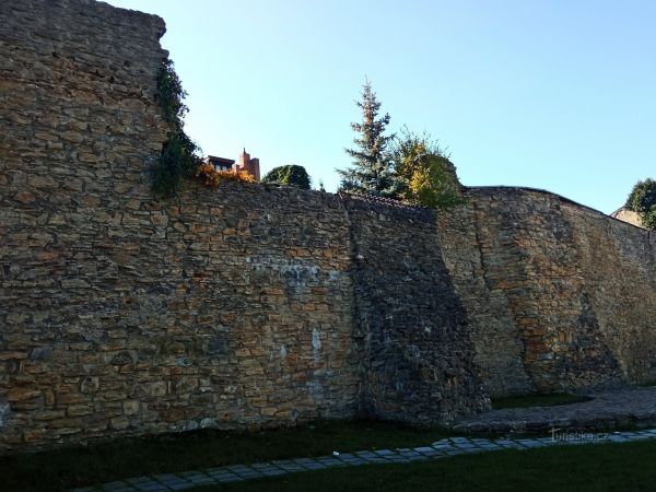 Středověké městské hradby v Přerově - tip na výlet