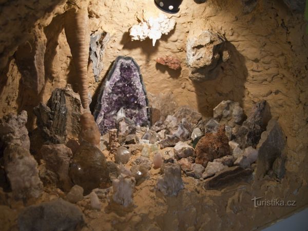 Střítež nad Ludinou - Muzeum minerálů