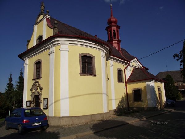 Studnice - kostel sv. Jana Nepomuckého - tip na výlet