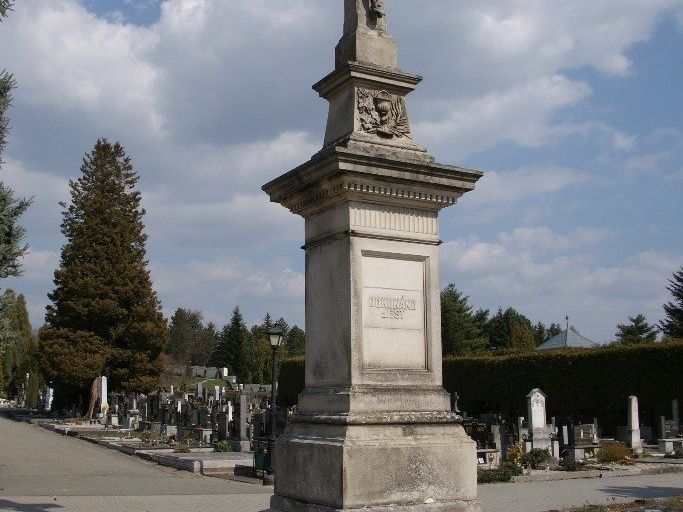 Šumperk – centrální kříž na městském hřbitově