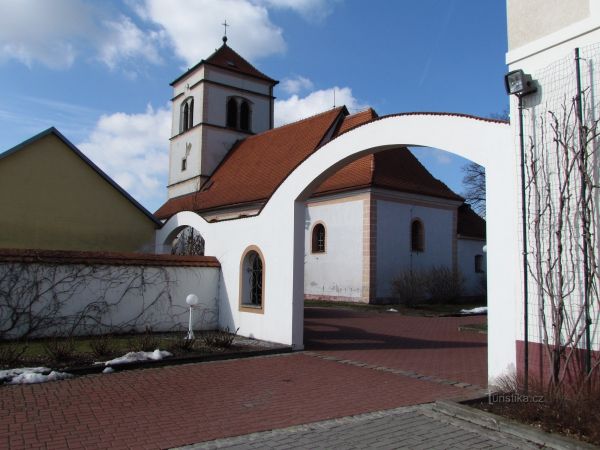 Tlumačov - kostel sv.Martina