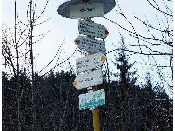Turistické rozcestí Končiny nad Rtyní v Podkrkonoší