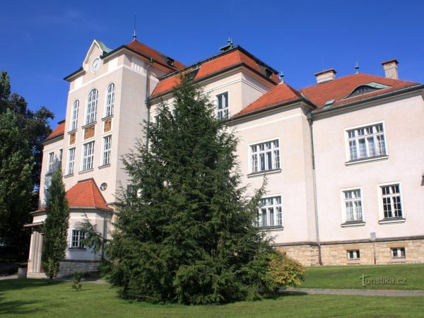 Ústí nad Orlicí - budova gymnázia