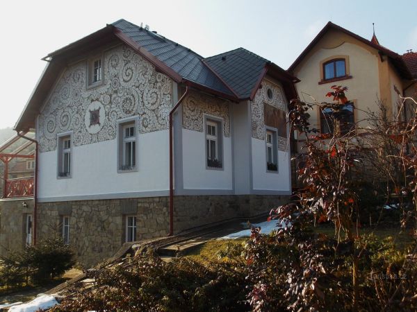 Vila Emausy v Pražské čtvrti - Luhačovicích