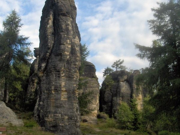 Z Tiských skal k hraničnímu kameni Zifferstein.