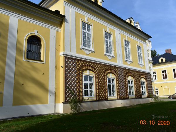 Zámek Nová Horka ve Studénce (otevřen 28.9.2020)