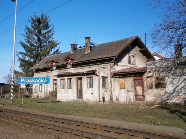 Železniční stanice v Praskačce