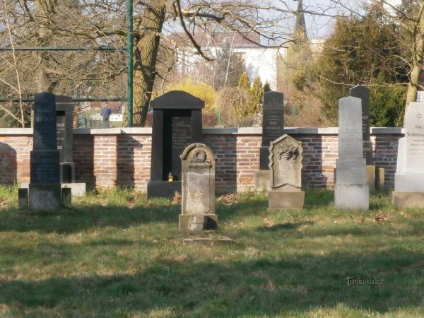 Židovský hřbitov na Pouchově