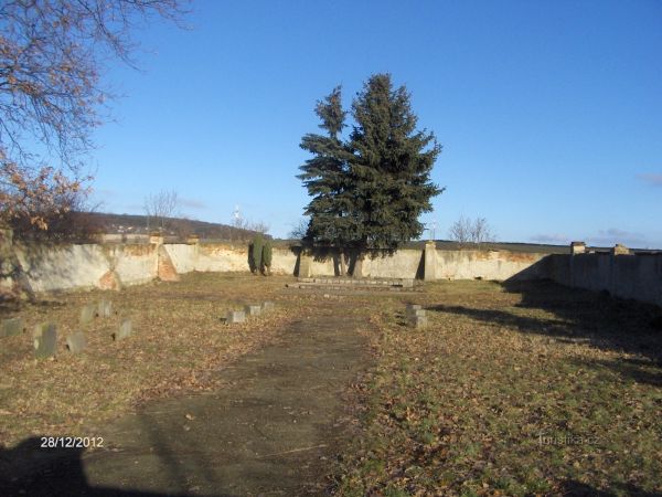 Židovský hřbitov v Údlicích - tip na výlet