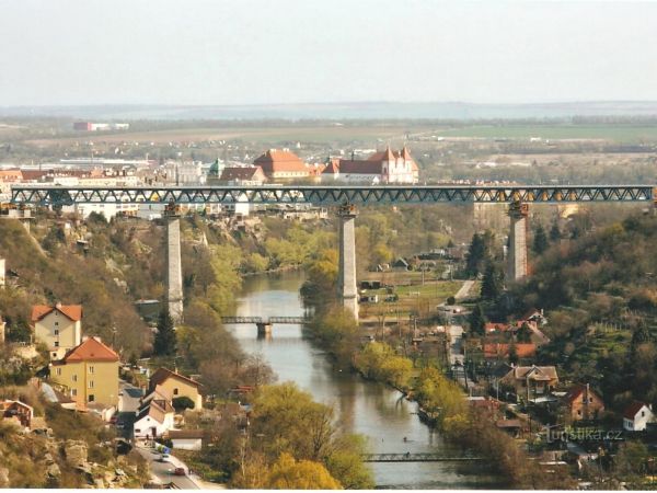 Znojmo - železniční viadukt