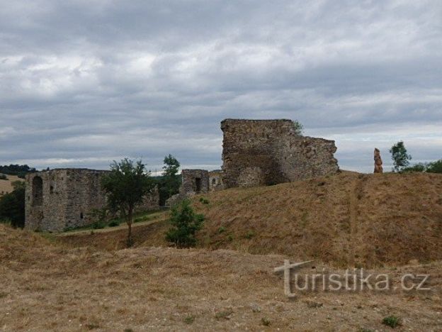 Zřícenina hradu Borotín - tip na výlet