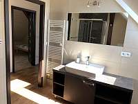 koupelna - apartmán k pronájmu Leskovec nad Moravicí