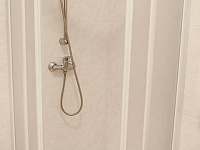 Sprcha - pronájem apartmánu Karlov pod Pradědem