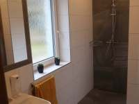 koupelna se sprchou - pronájem chaty Kouty nad Desnou