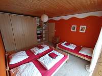 Apartmán A - pokoj s třemi postelemi - Šternberk - Těšíkov