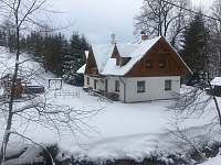 Chata Zlatěnka-celkový pohled zima - 