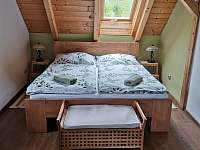 velká ložnice-manželská postel - Skuhrov