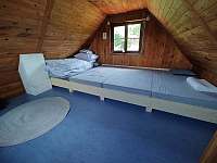 ložnice v horním patře - chata ubytování Liberec - Vesec