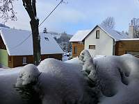 Prázdninový dům v zimě - chalupa k pronajmutí Bedřichov