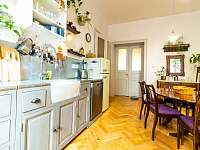 Plně vybavevá kuchyň - apartmán k pronájmu Liberec