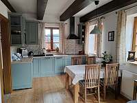 kuchyň, sezení - apartmán ubytování Albrechtice v Jizerských horách