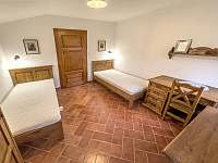 pokoj č. 2 - 2x samostatná postel (2 os. ) - chalupa k pronajmutí Raspenava - Peklo