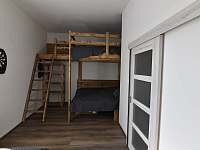 APT 1 a APT 4 ložnice - apartmán ubytování Jiřetín pod Bukovou