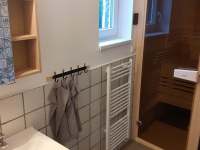 Koupelna se saunou - chalupa k pronajmutí Nová Ves nad Nisou