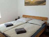 Ložnice s manželskou postelí - Horní Planá - Žlábek