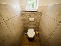 Samostatné WC - apartmán k pronájmu Horní Planá - Žlábek