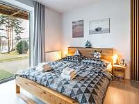 manželská postel - apartmán k pronajmutí Lipno nad Vltavou