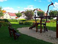 Dětské hřiště 100m - Drahonice