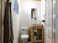 WC - chalupa ubytování Klenovice u Prachatic