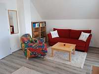Dvoulůžkový pokoj v horním patře s obývacím koutem - Frymburk - Větrník