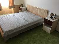 samostatná ložnice, manželská postel - chalupa k pronájmu Majdalena