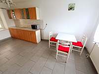 Kuchyň - apartmán k pronajmutí Dolní Němčice
