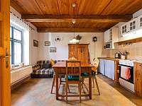 Velký apartmán kuchyně - chalupa k pronájmu Václavov