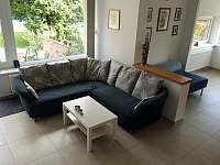 Obývací pokoj - rekreační dům k pronájmu Suchdol nad Lužnicí