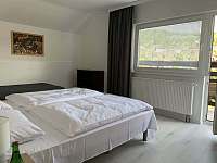 Apartmán 3, ložnice s terasou pro 3 osoby - vila k pronájmu Český Krumlov