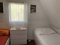 Menší ložnice - chata ubytování Jedovnice