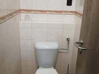 toaleta - apartmán k pronajmutí Strachotín