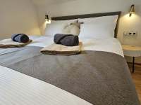 Apartmán s 2 ložnicemi - hotelová postel - Mutěnice