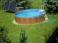 Venkovní bazén - chata k pronájmu Rozstání
