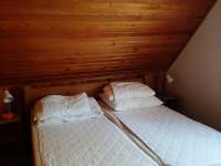 2. pokoj - manželská postel - chata k pronajmutí Podhradí nad Dyjí