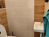 WC - apartmán k pronájmu Hrušky