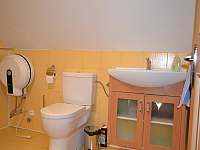 koupelna s wc - chalupa k pronájmu Jaroslavice